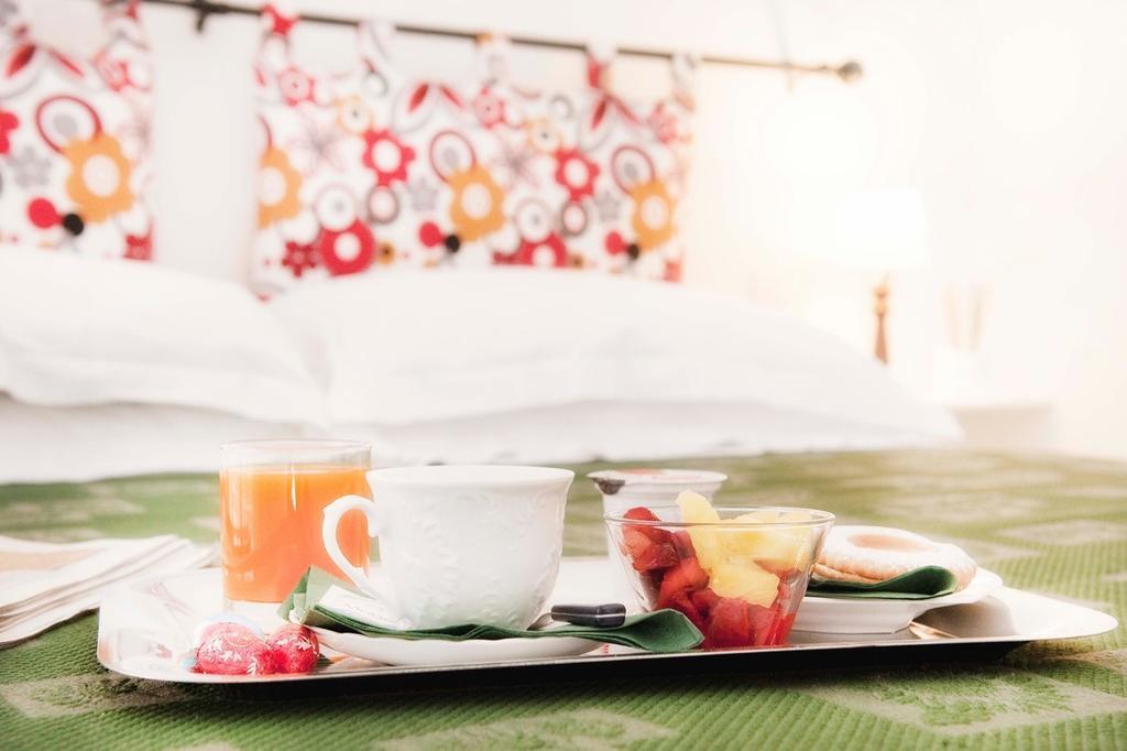 Bed and Breakfast A Due Passi Форте-деи-Марми Экстерьер фото